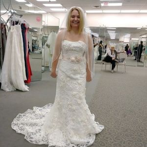 David's bridal wedding dress w/belt